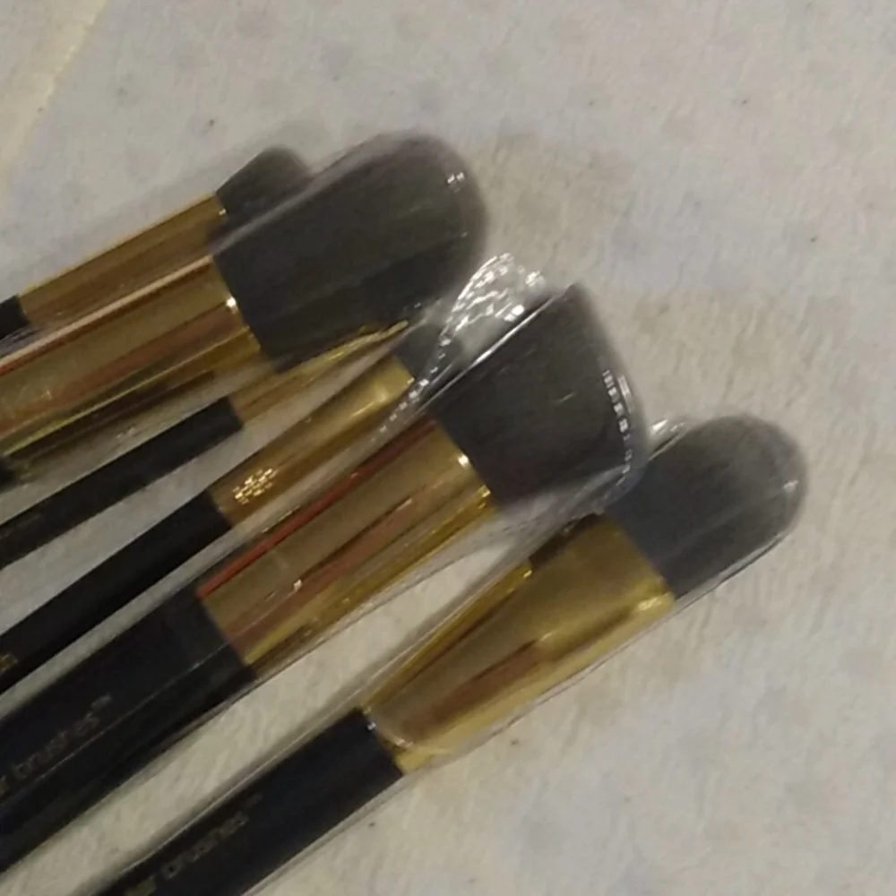 Billion dollar brushes set